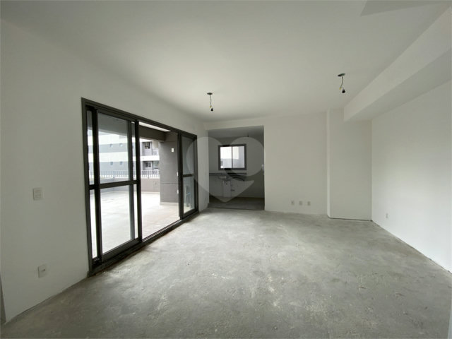 Apartamento à venda com 3 suítes em Santana, São Paulo, SP