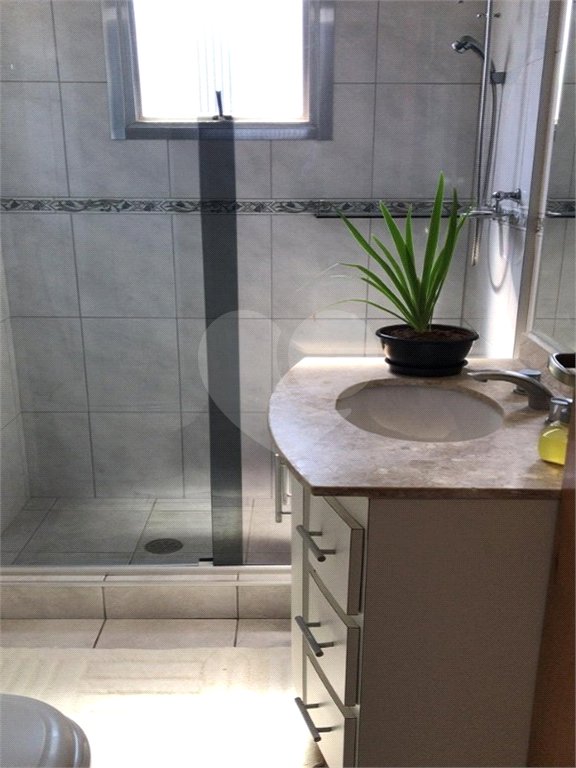 Apartamento à venda com 2 quartos, sendo 1 suíte,  em Itararé, São Vicente, SP