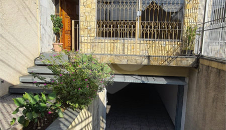 Sobrado à venda com 4 quartos, sendo 1 suíte, em Vila Pereira Barreto, São Paulo, SP