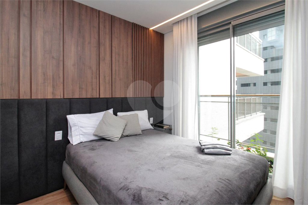 Apartamento à venda ou para alugar com 3 quartos, sendo 1 suíte, em Jardim das Acácias, São Paulo, SP