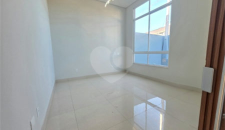 Casa à venda com 3 suítes em Marambaia, Vinhedo, SP