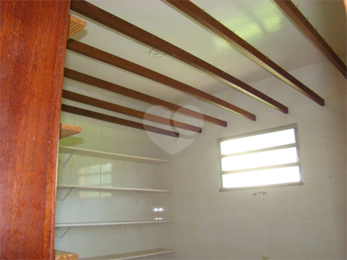 Fazenda à venda com 7 quartos, sendo 3 suítes, em Professor Souza, Casimiro de Abreu, RJ
