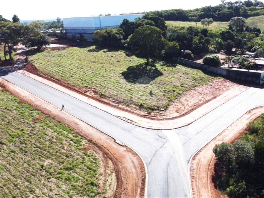 Terreno à venda no condomínio Loteamento Reserva dos Lagos, Sorocaba - SP