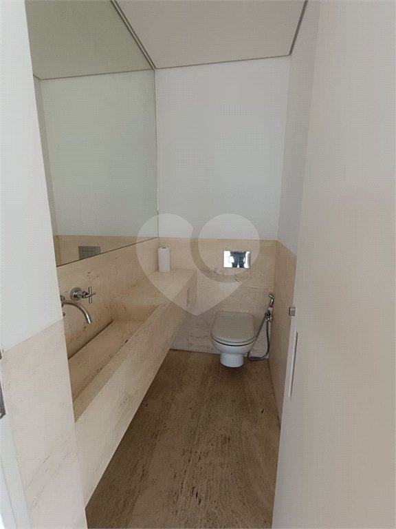 Apartamento à venda ou para alugar com 3 suítes em Pinheiros, São Paulo, SP