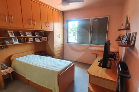 Sobrado à venda com 3 quartos, sendo 1 suíte, em Jardim Prudência, São Paulo, SP