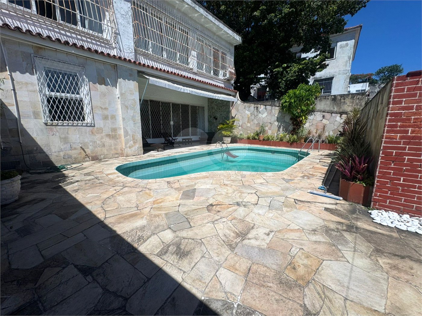 Casa à venda com 3 quartos, sendo 1 suíte,  em Santa Teresa, Rio de Janeiro, RJ