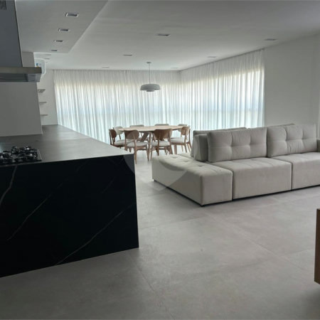 Apartamento à venda com 3 suítes em Santo Amaro, São Paulo, SP