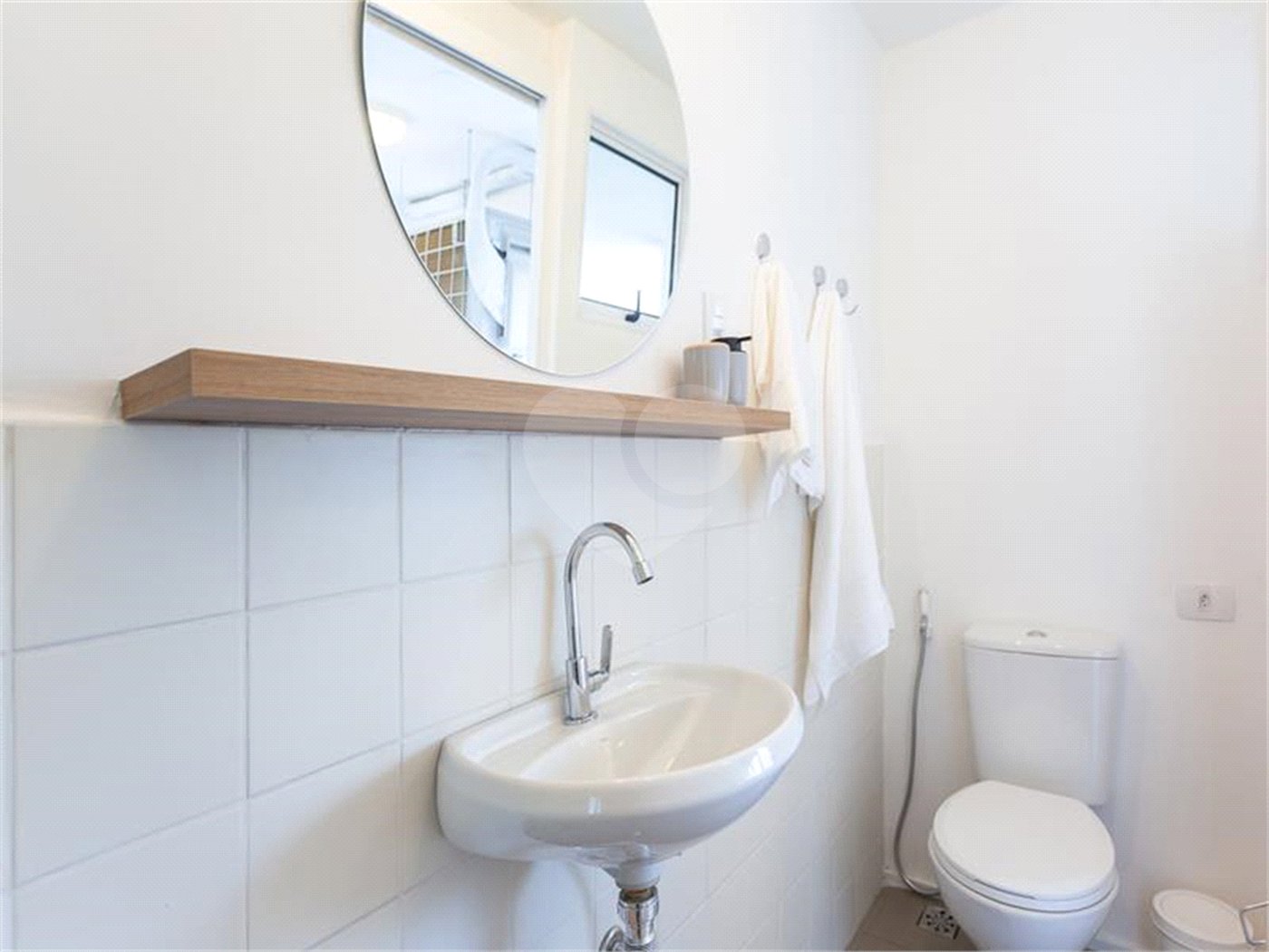 Apartamento à venda com 4 quartos, sendo 1 suíte, em Vila Olímpia, São Paulo, SP