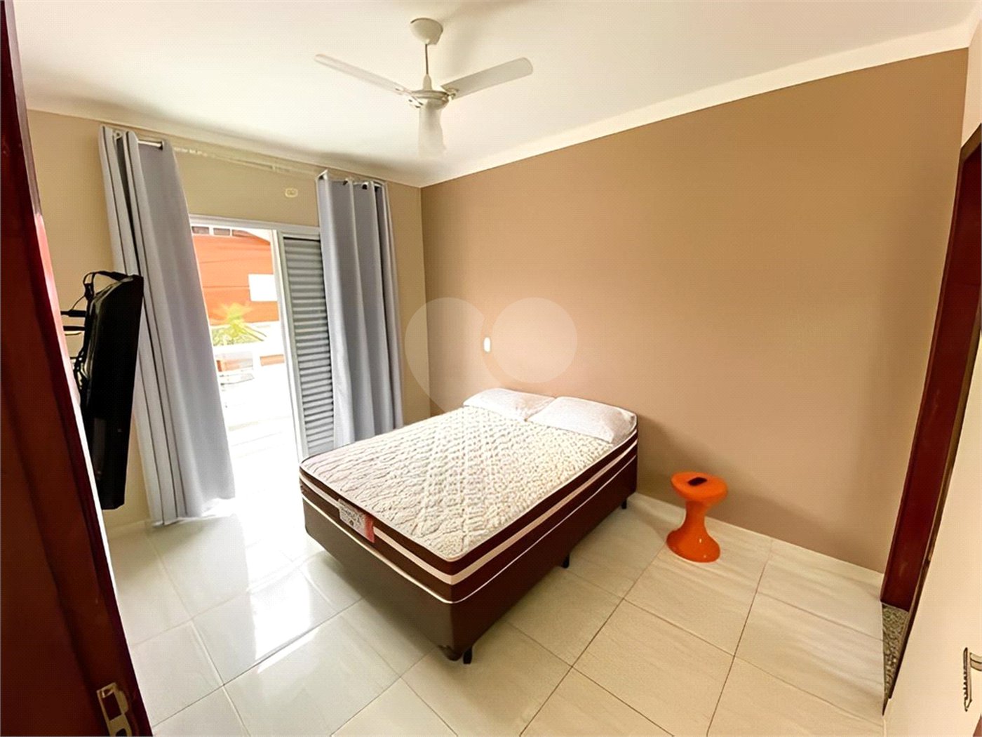 Casa à venda com 3 quartos, sendo 1 suíte, no condomínio Morada da Praia, Bertioga - SP