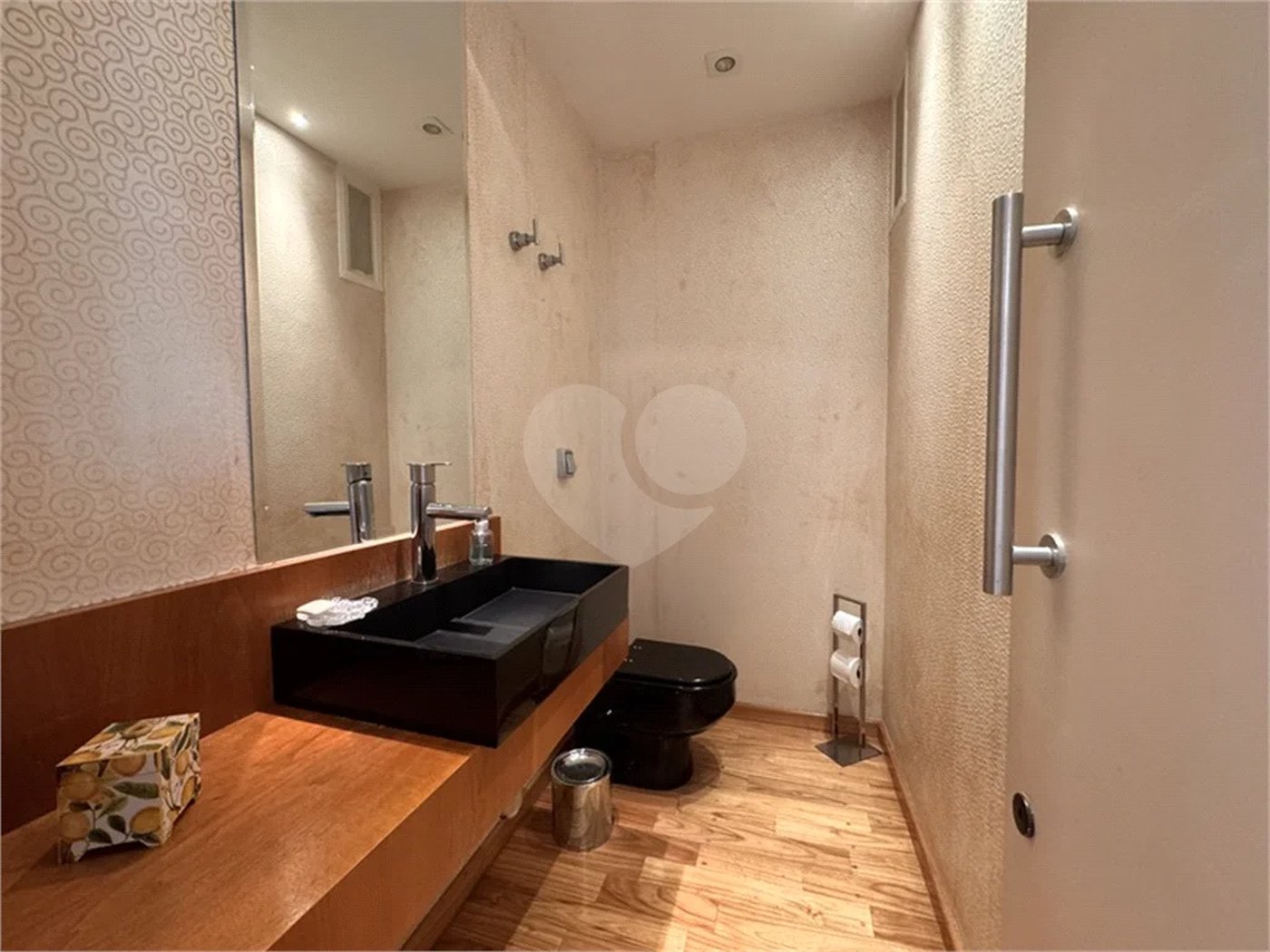 Higienópolis: Apartamento de 350 m2, 4 suítes, 5 vagas.