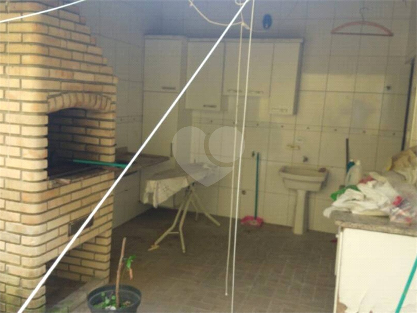 Casa à venda com 3 quartos, sendo 1 suíte, em Jardim dos Ipês, Suzano, SP