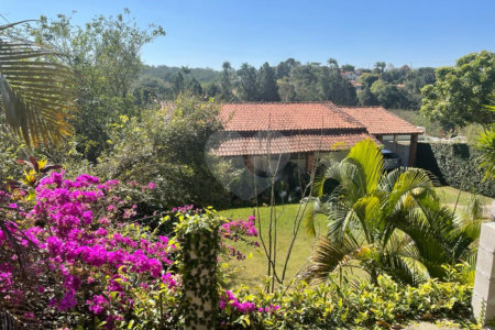 Casa à venda no Condomínio Marambaia em Vinhedo/SP.