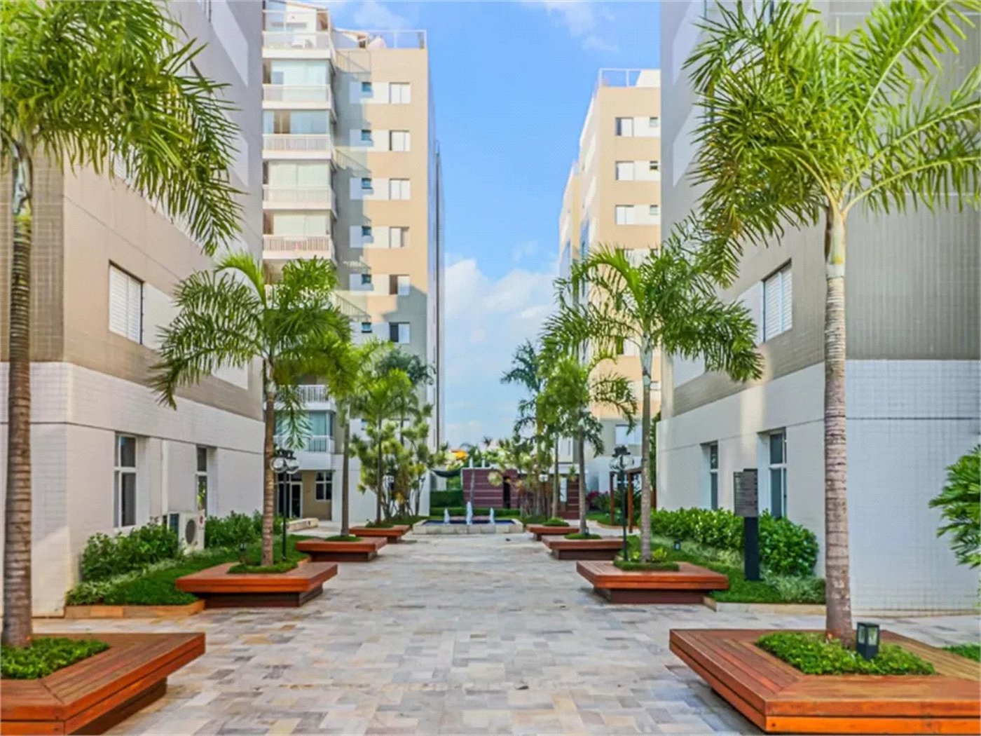 Magnifico Apartamento no Butantã com 88m2 , 03 dorms , 2 vagas , piscina , ampla área de Lazer ótima localização !!!!