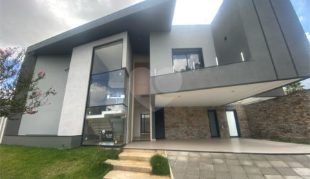 Casa à venda com 3 suítes no condomínio Damha III, São Carlos - SP