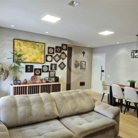 Apartamento reformado de 92 m² no Baeta Neves, com 2 dormitórios, 1 suíte, sala ampliada, área gourmet, 2 vagas, planejados e lazer completo.