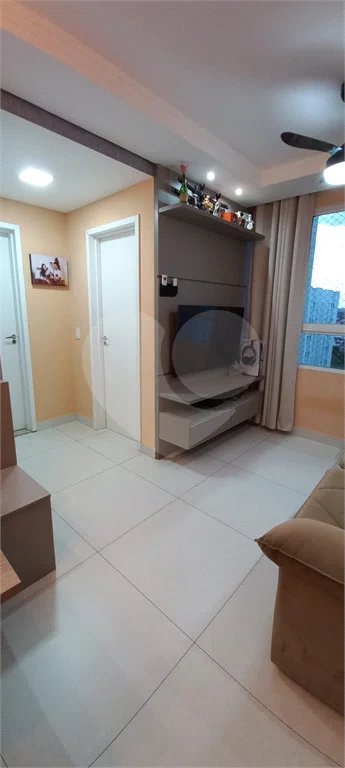 APARTAMENTO A VENDA 2 DORM SENDO 1 SUITE - VAGA DE GARAGEM COBERTA