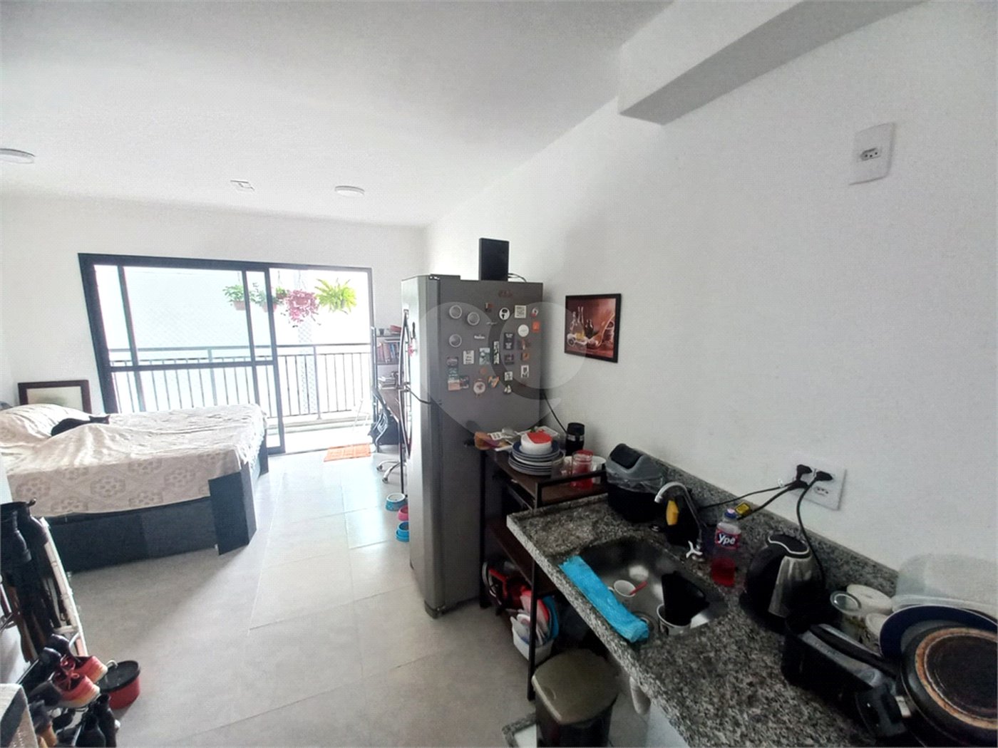 VENDO STUDIO FINAMENTE MOBILIADO