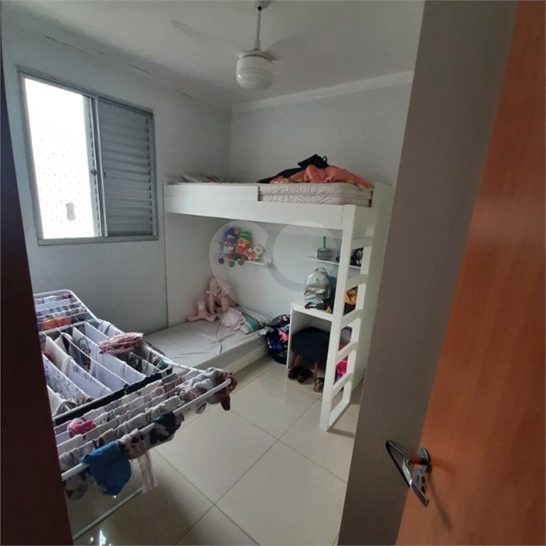 Apartamento no Condomínio Residencial Monte Logan