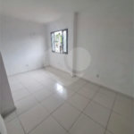 SOBRADO TIPO APARTAMENTO COM 1 QUARTO PARA LOCAÇÃO 38m² - SANTÍSSIMO