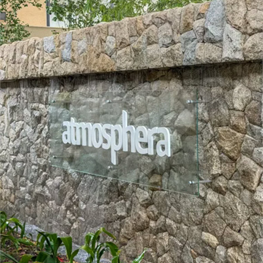 Indaiatuba- Sp - Edificio Athmosfera- R$ 1.800.000,00 - andar alto - 130,00 ms de area util - 3 suites, lavabo, sala 2 ambientes, 3 vagas de garagens - Area de lazer - Brinquedoteca - Piscina - Portão eletrônico - Portaria 24hs - sala de ginástica - Salão de festas - Salão de jogos - Cinema