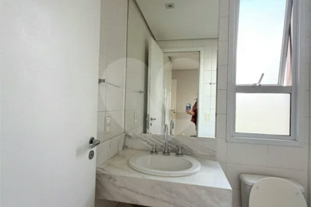 Apartamento à venda com 3 suítes em Vila Mariana, São Paulo, SP