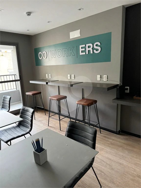 Apartamento - Prox Paulista - 1 quarto - varanda - 1 banheiro - sem garagem