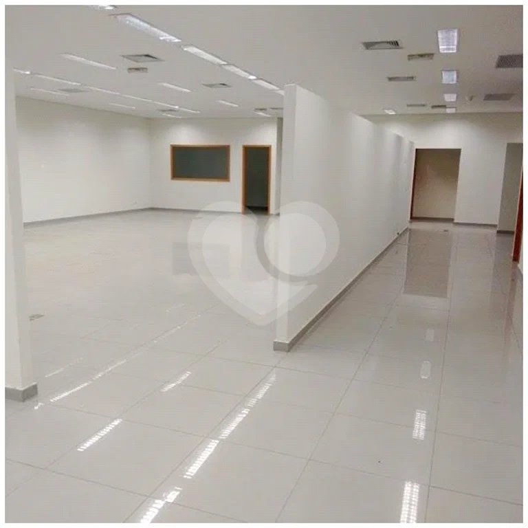Loja com 280 m² para locação na Penha