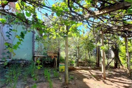 Terreno com 400,00 m² no Centreville.
