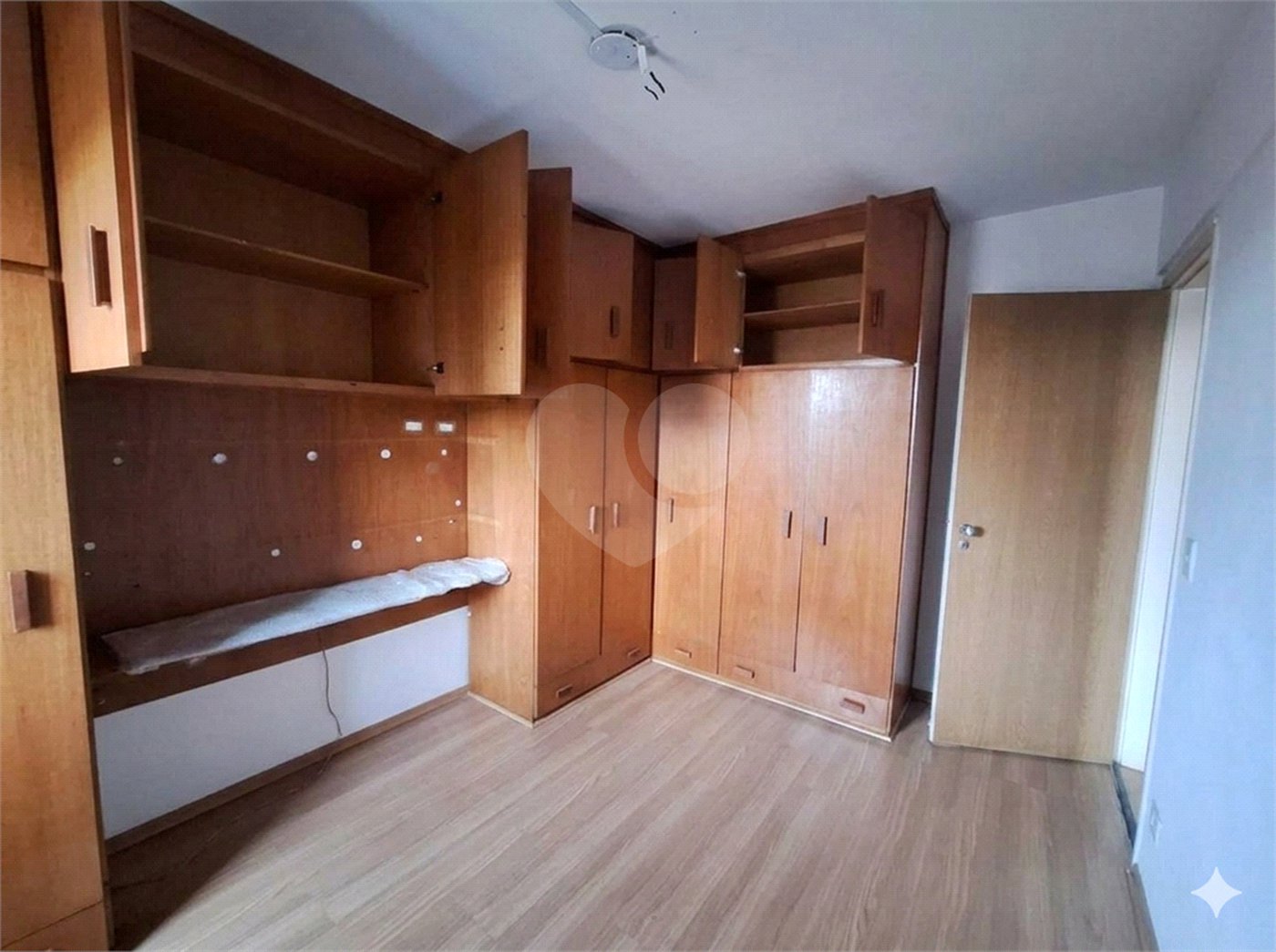 Apartamento à venda 2 dormitórios,75 m2 ,1 vaga-Campo Belo