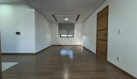Apartamento à venda com 2 quartos, sendo 1 suíte,  em Residencial Morumbí, Poços de Caldas, MG
