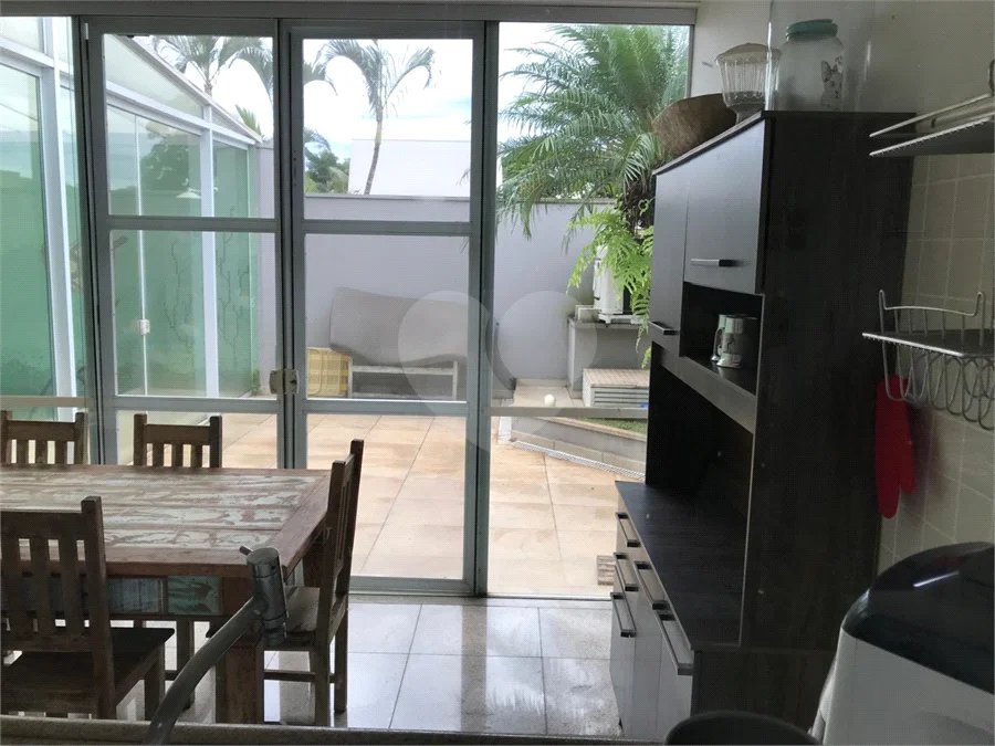 SOBRADO ALTO PADRÂO COND.PARQUE SABARA