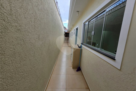 Sobrado 3 quartos 1 suíte e área de lazer