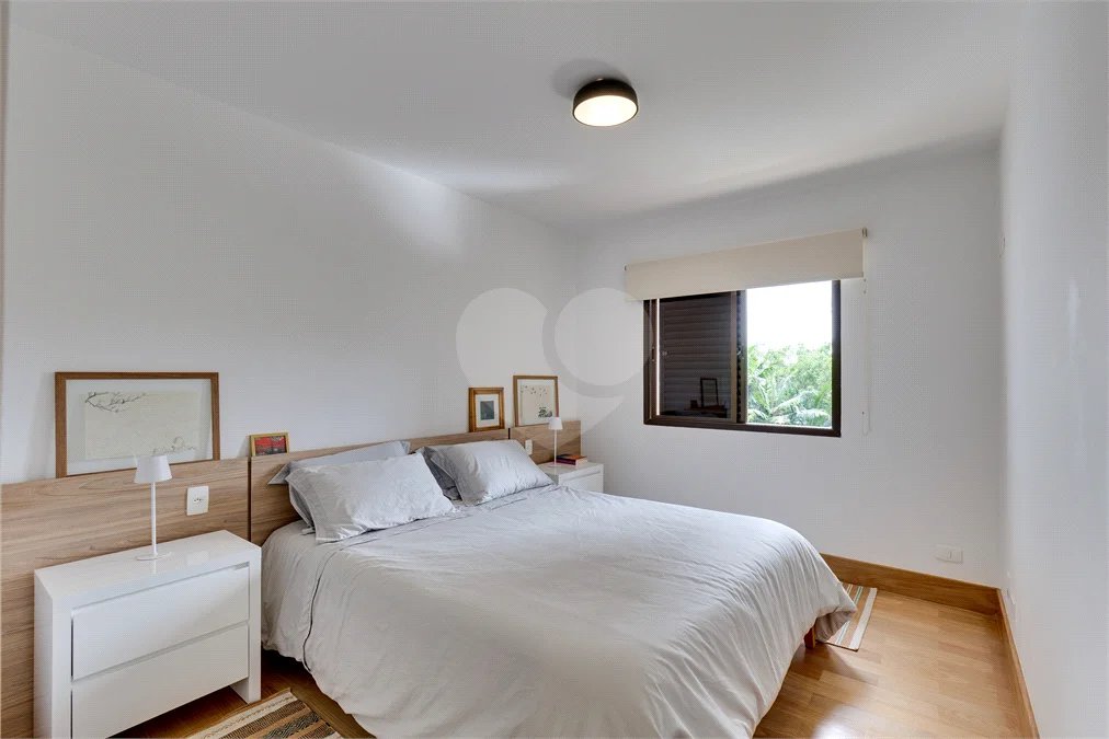 Apartamento à venda com 2 quartos, sendo 1 suíte,  em Campo Belo, São Paulo, SP