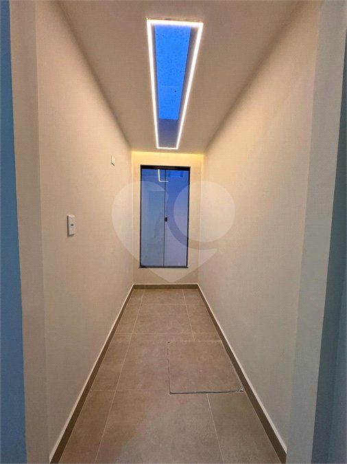 Casa à venda com 2 quartos, sendo 1 suíte, em Guriri, Cabo Frio, RJ