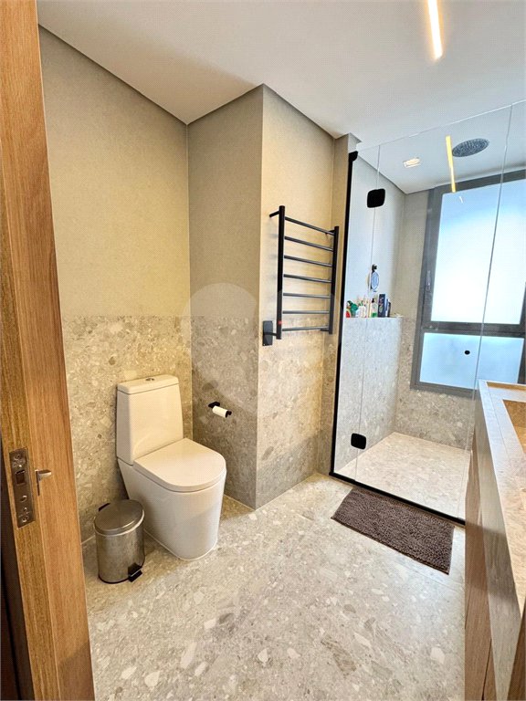 Apartamento à venda com 3 suítes em Jardim das Acácias, São Paulo, SP