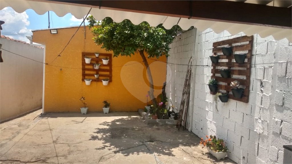 Sobrado à venda com 3 quartos em Jardim das Cerejeiras, Atibaia, SP