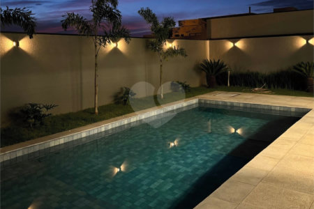 Casa à venda com 4 suítes no condomínio Villas do Golf, Itu - SP