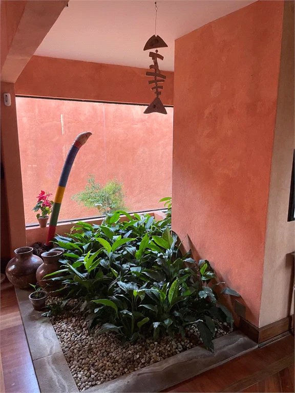 Casa à venda ou para alugar com 4 quartos, sendo 3 suítes, em Jardim Leonor, São Paulo, SP