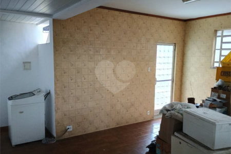 Casa à venda com 5 quartos, sendo 1 suíte, em Bangu, Rio de Janeiro, RJ