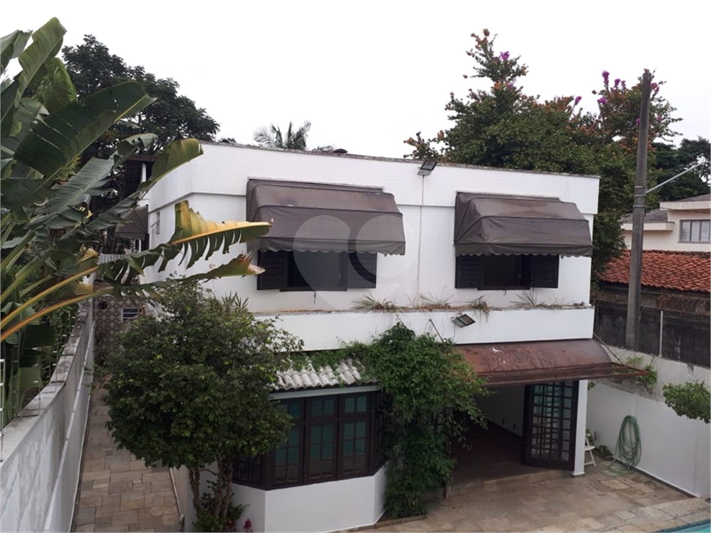 Sobrado à venda com 5 quartos, sendo 3 suítes, em Tremembé, São Paulo, SP