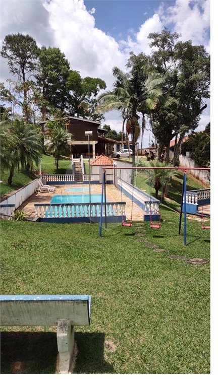 Chácara à venda com 4 quartos, sendo 2 suítes, em Invernada, Mairiporã, SP