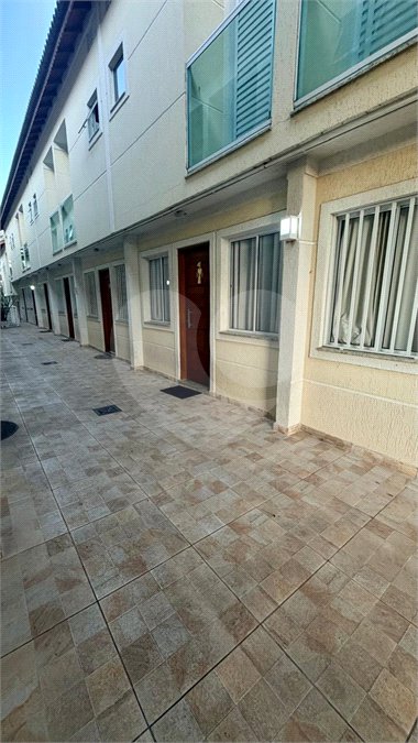 Casa à venda com 2 suítes no condomínio Residencial Real North Pedro, São Paulo - SP