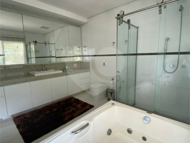 Casa à venda com 3 suítes no condomínio Parque Itatiaia, Mairiporã - SP