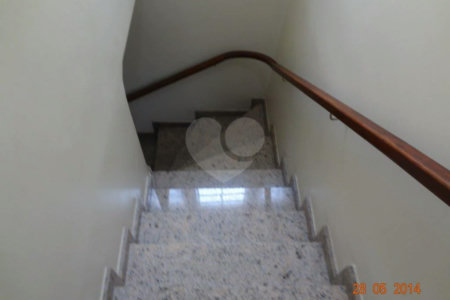 Sobrado à venda com 5 quartos, sendo 1 suíte, em Santana, São Paulo, SP