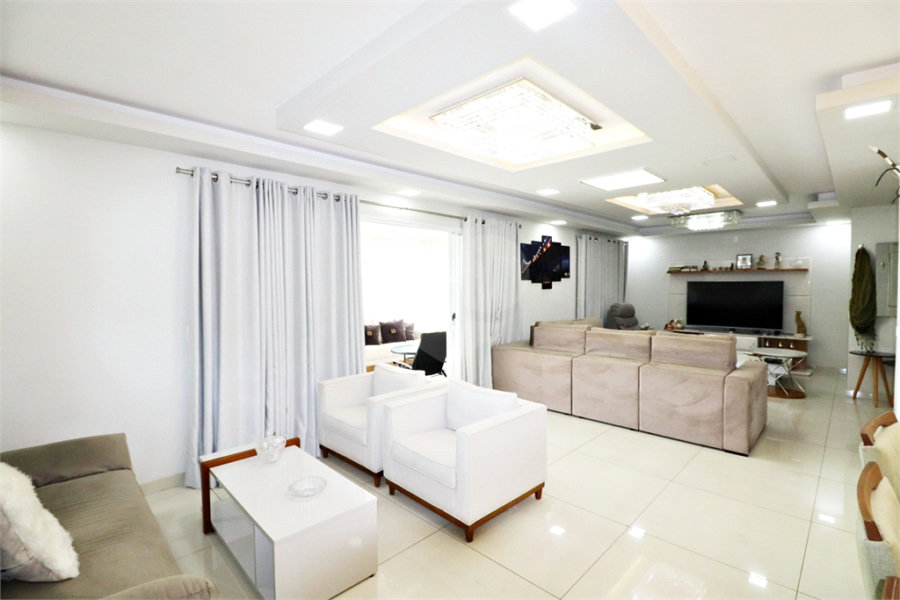 Apartamento à venda com 3 suítes em Santana, São Paulo, SP