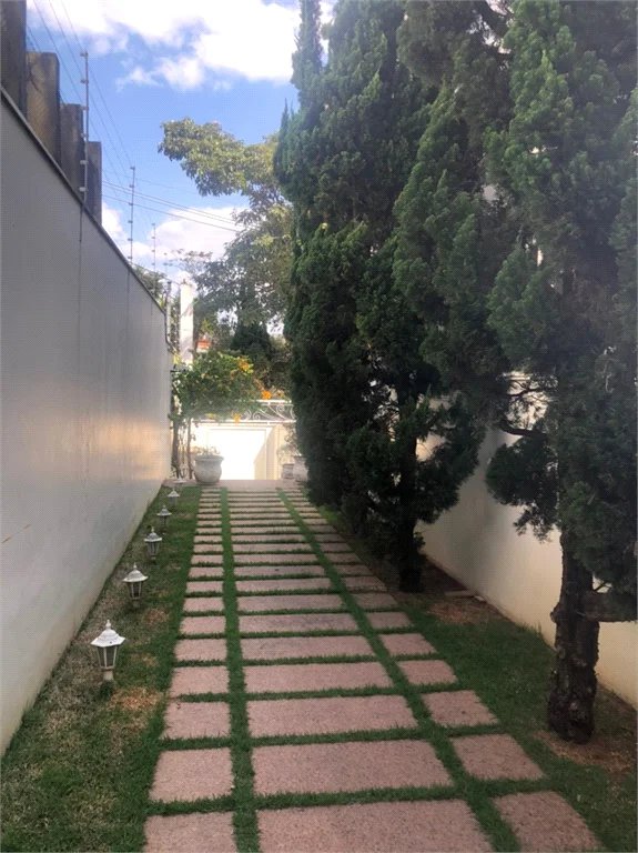 Casa à venda com 4 suítes em Caxingui, São Paulo, SP
