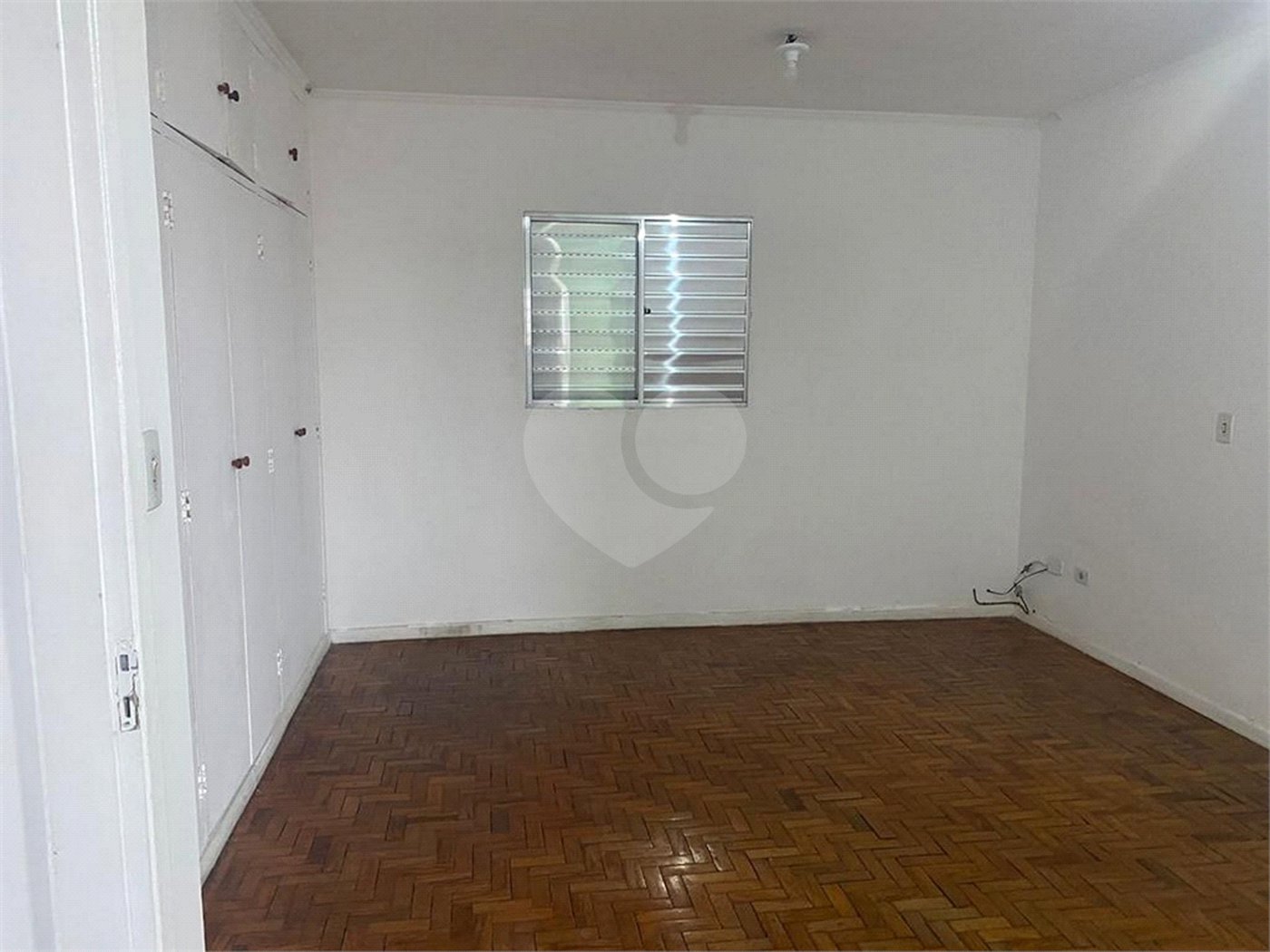 Sobrado à venda com 5 quartos, sendo 1 suíte, em Nova Piraju, São Paulo, SP