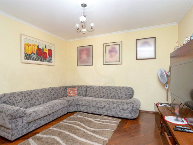 Sobrado à venda com 3 quartos, sendo 1 suíte,  em Itaquera, São Paulo, SP
