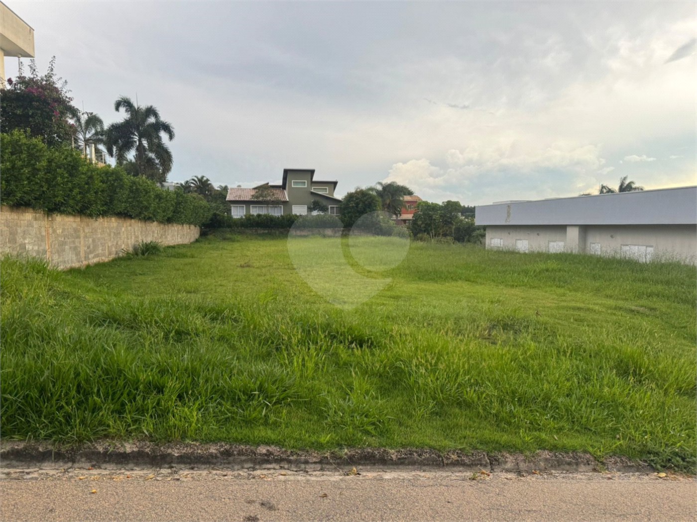 Terreno à venda no condomínio Colinas de Inhandjara, Itupeva - SP