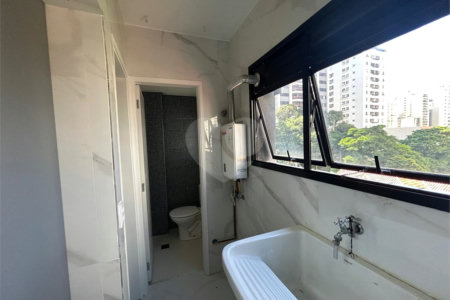 Apartamento para alugar com 3 quartos, sendo 1 suíte,  em Pinheiros, São Paulo, SP